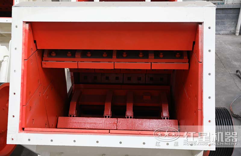 反擊式制砂機(jī)質(zhì)量過(guò)硬,耐用耐磨 反擊式制砂機(jī)質(zhì)量過(guò)硬,耐用耐磨