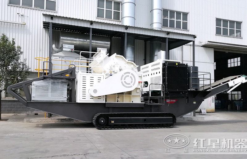 國產小型履帶式破碎機